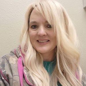 Meet your Posher, Denise